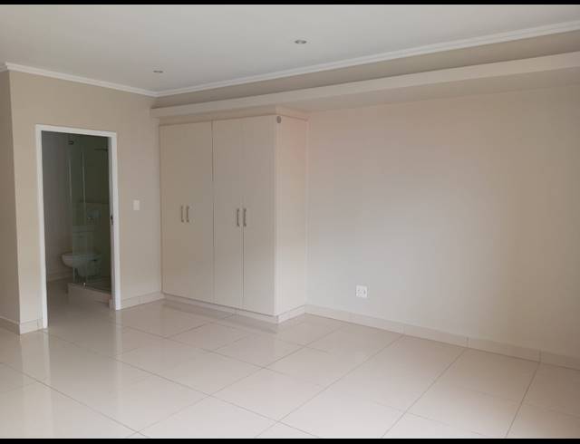 0.5 BEDROOM STUDIO APARTMENT TO LET IN UMHLANGA RIDGE